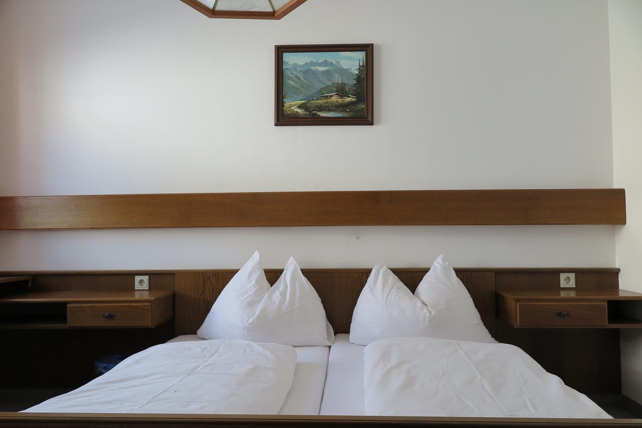 Appartement Haus Enzian à Sankt Johann im Pongau Chambre photo