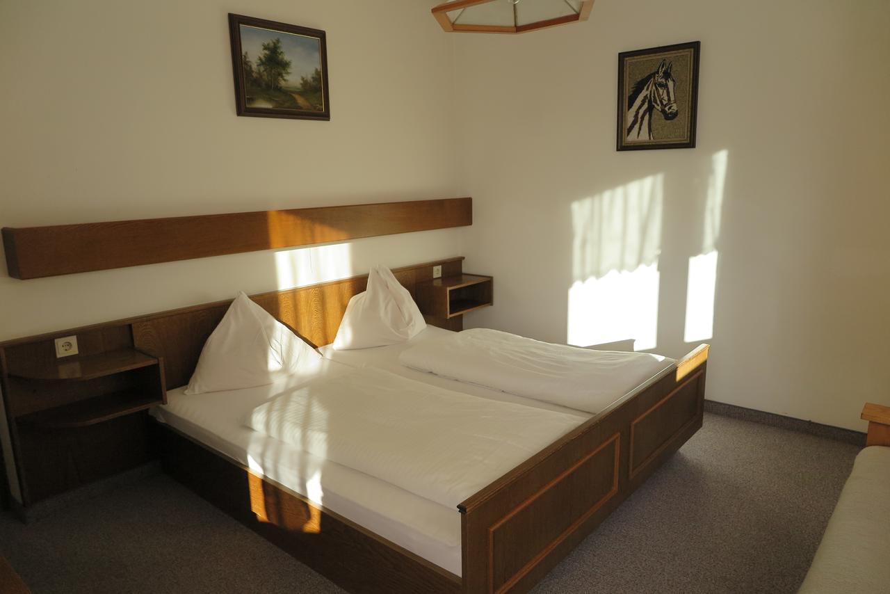 Appartement Haus Enzian à Sankt Johann im Pongau Chambre photo