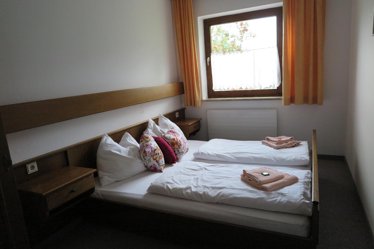 Appartement Haus Enzian à Sankt Johann im Pongau Extérieur photo